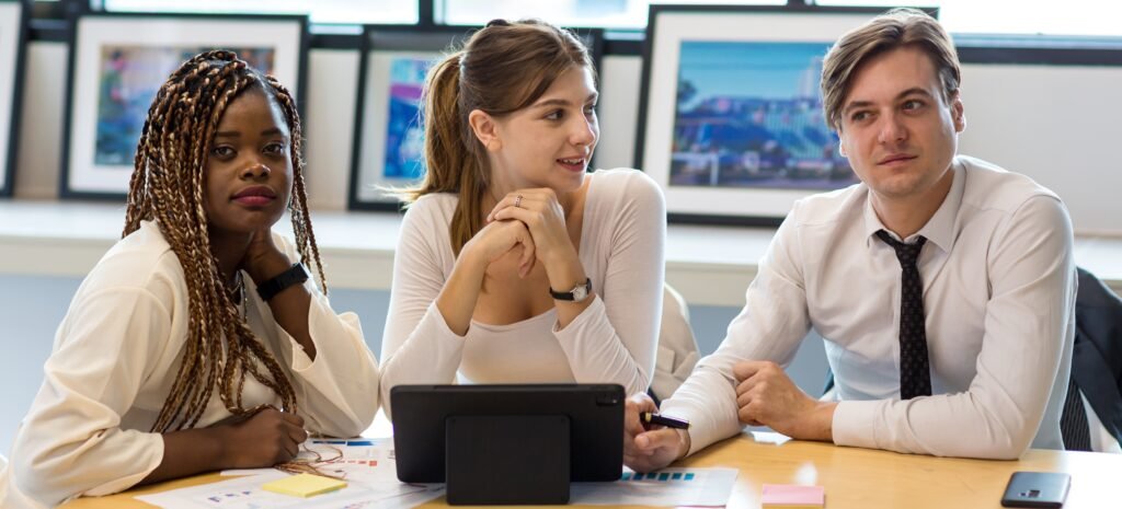 ¿Cómo las microcredenciales certifican competencias específicas en semanas?